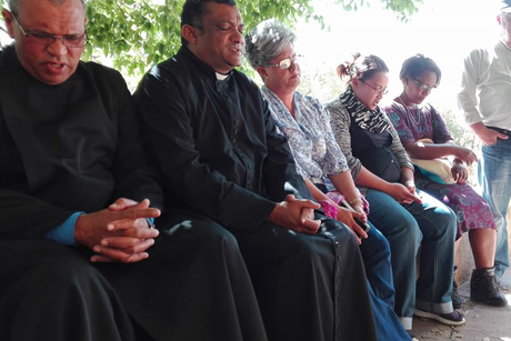 St -Marks -District -Six -Western -Cape _outdoor -service -after -arson -attack -170928-01