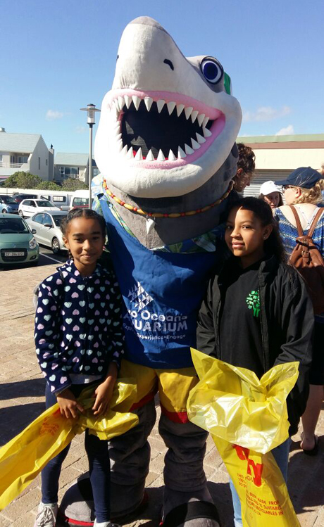 Green -Anglicans _Milnerton -beach -International -Coastal -Clean -up -Day -2017-02
