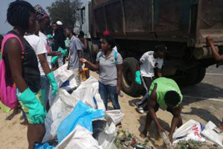 Green Anglicans _Costa -do -Sol -Beach -clean -up -Sept -2017-Diocese -of -Lebombo _460