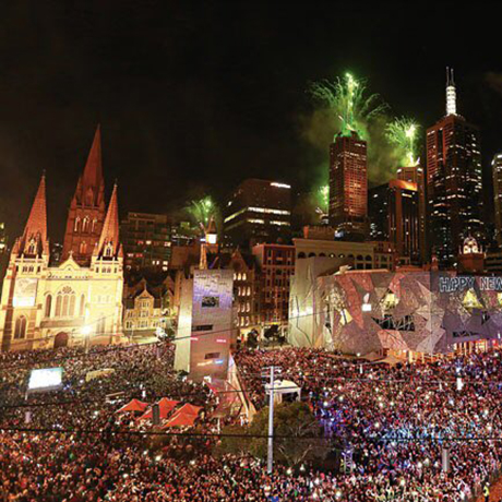 St -Pauls -Cathedral -Melbourne _NYE-Fireworks -1-Jan -2018_460Sq