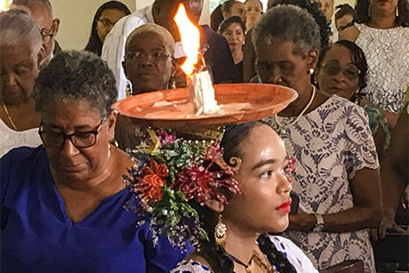 Traditional -regional -dance -installation -Abp -Julio -Murray _460x 307