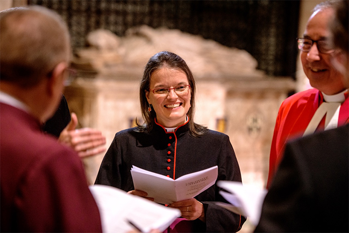 Chichester -Cathedral _Professor -Jennifer -Strawbridge _700x 467