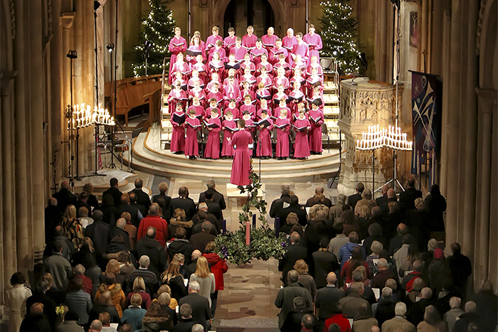 Paul -Hurst _Christmas -at -Norwich -Cathedral -01_700x 467
