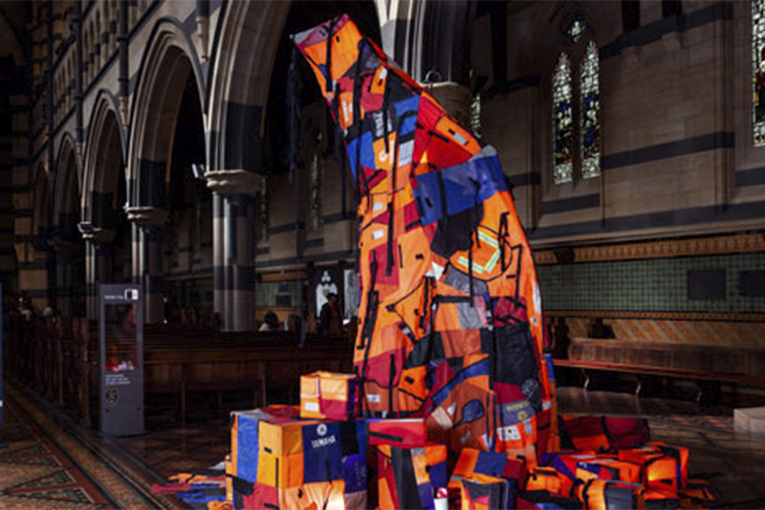 TMA-Jacqui -Shelton _Christmas -Tree -made -by -lifejackets -Syrian -refugees -artists -Ben -Quilty -Mirra -Whale -Melbourne -Cathedral _700x 467